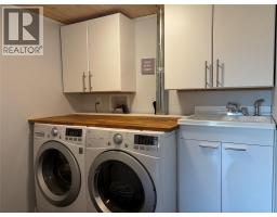 265 8th Avenue, Montrose, BC V0G1P0 Photo 21