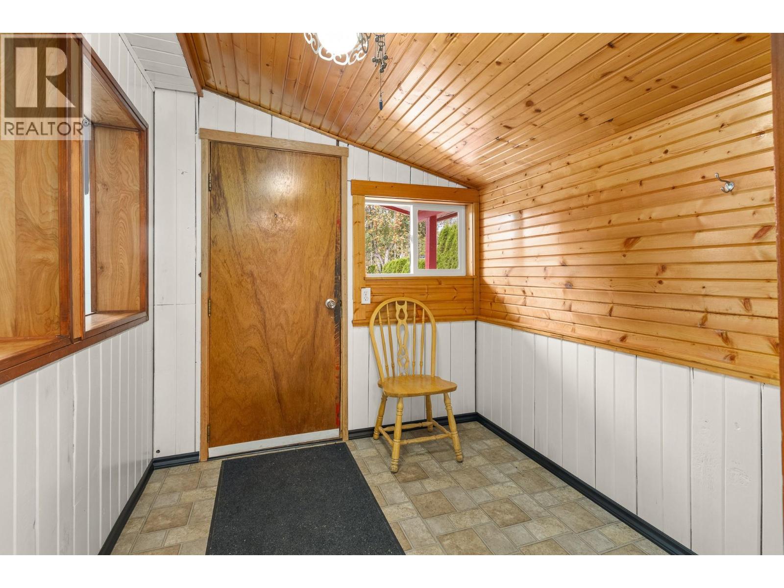 6670 Trans Canada Highway Highway NE Unit# 6, Salmon Arm - Image 1