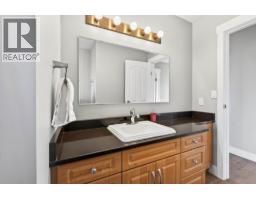 758 Fleming Drive, Kamloops, BC V1S1B3 Photo 32