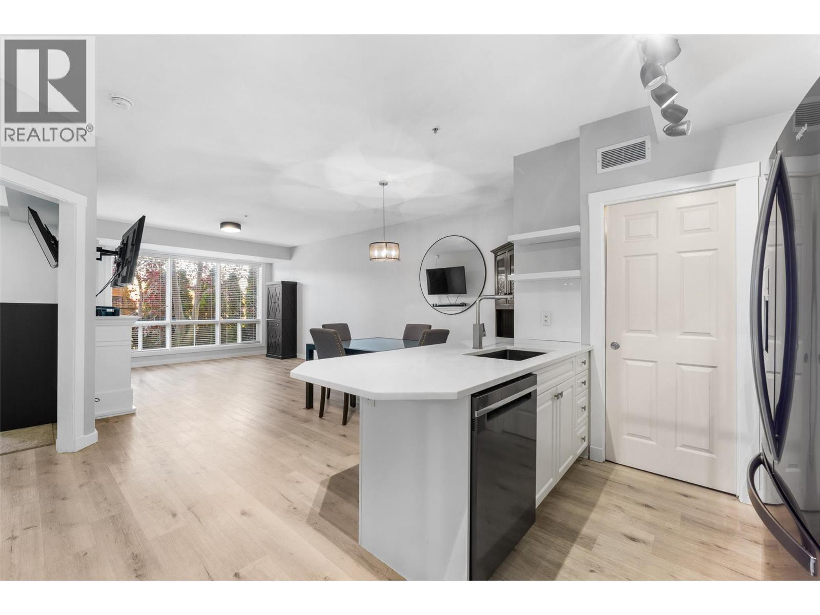 3550 Woodsdale Road Unit# 111, Lake Country