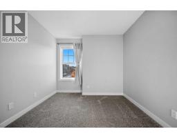120 Treeline Manor SW - photo 32