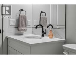 120 Treeline Manor SW - photo 37