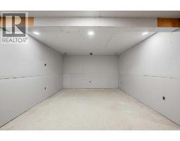 8712 11 Street Sw, Calgary, AB T2V1N6 Photo 26