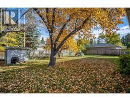 8712 11 Street SW - photo 3