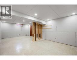 8712 11 Street Sw, Calgary, AB T2V1N6 Photo 31