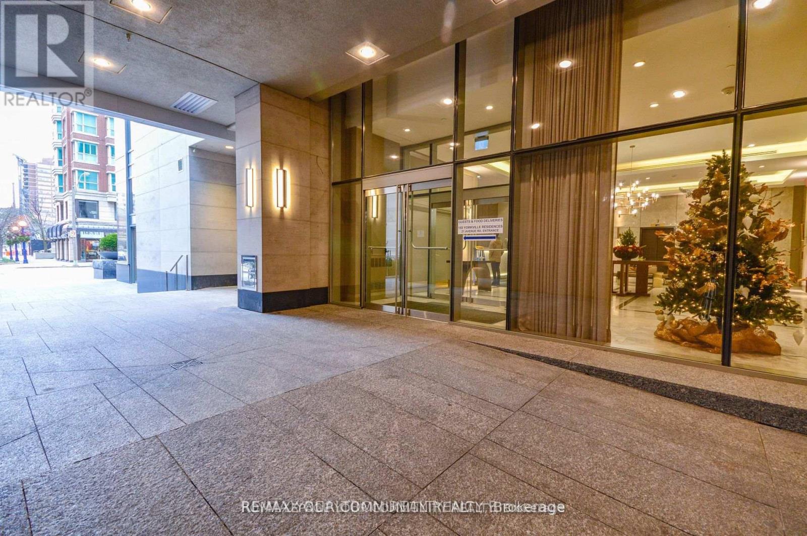 1408 - 155 YORKVILLE AVENUE, Toronto (Annex) — photo 10
