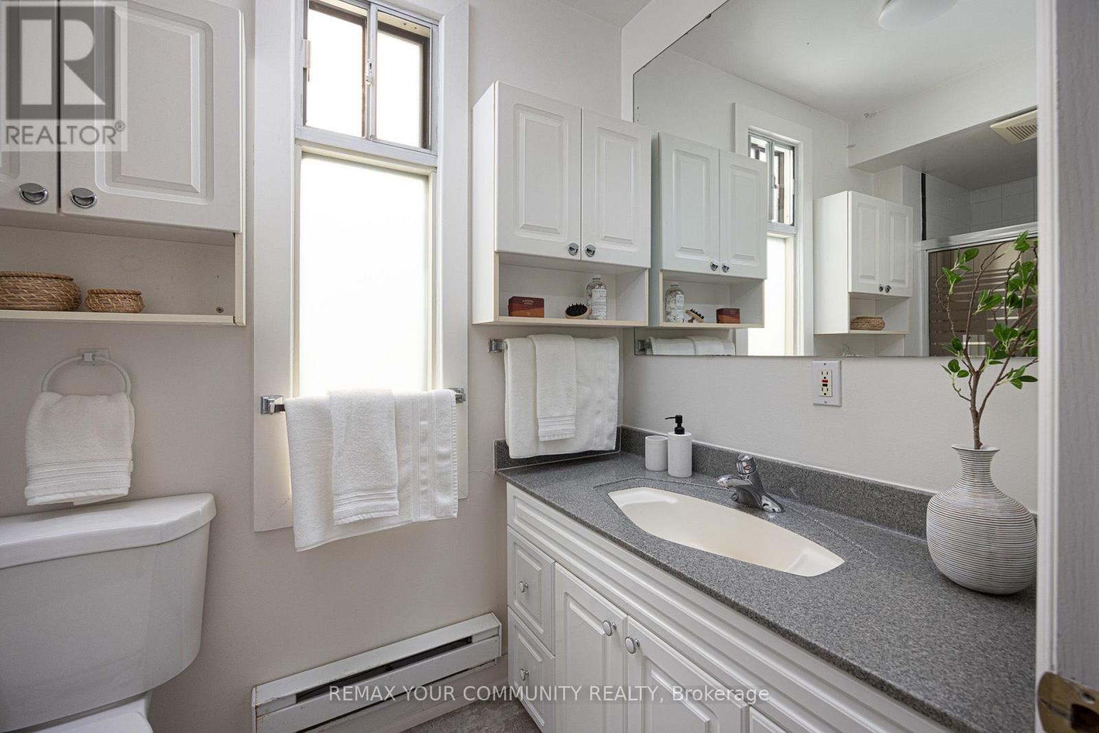 200 Albany Avenue, Toronto, ON photo 26