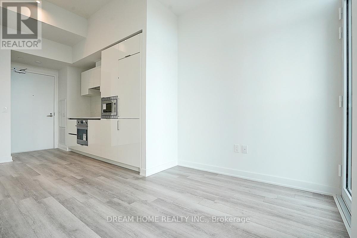 238 Simcoe Street — photo 20