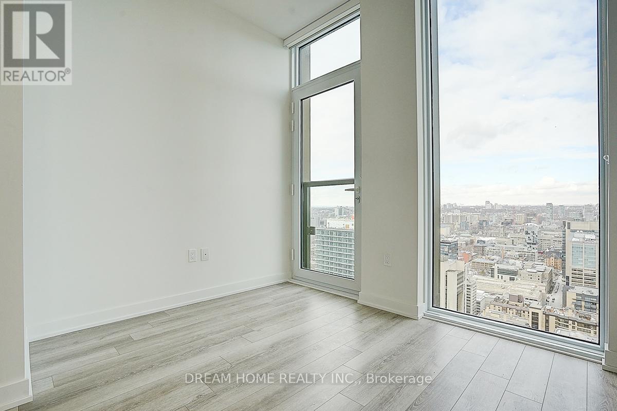 238 Simcoe Street — photo 21