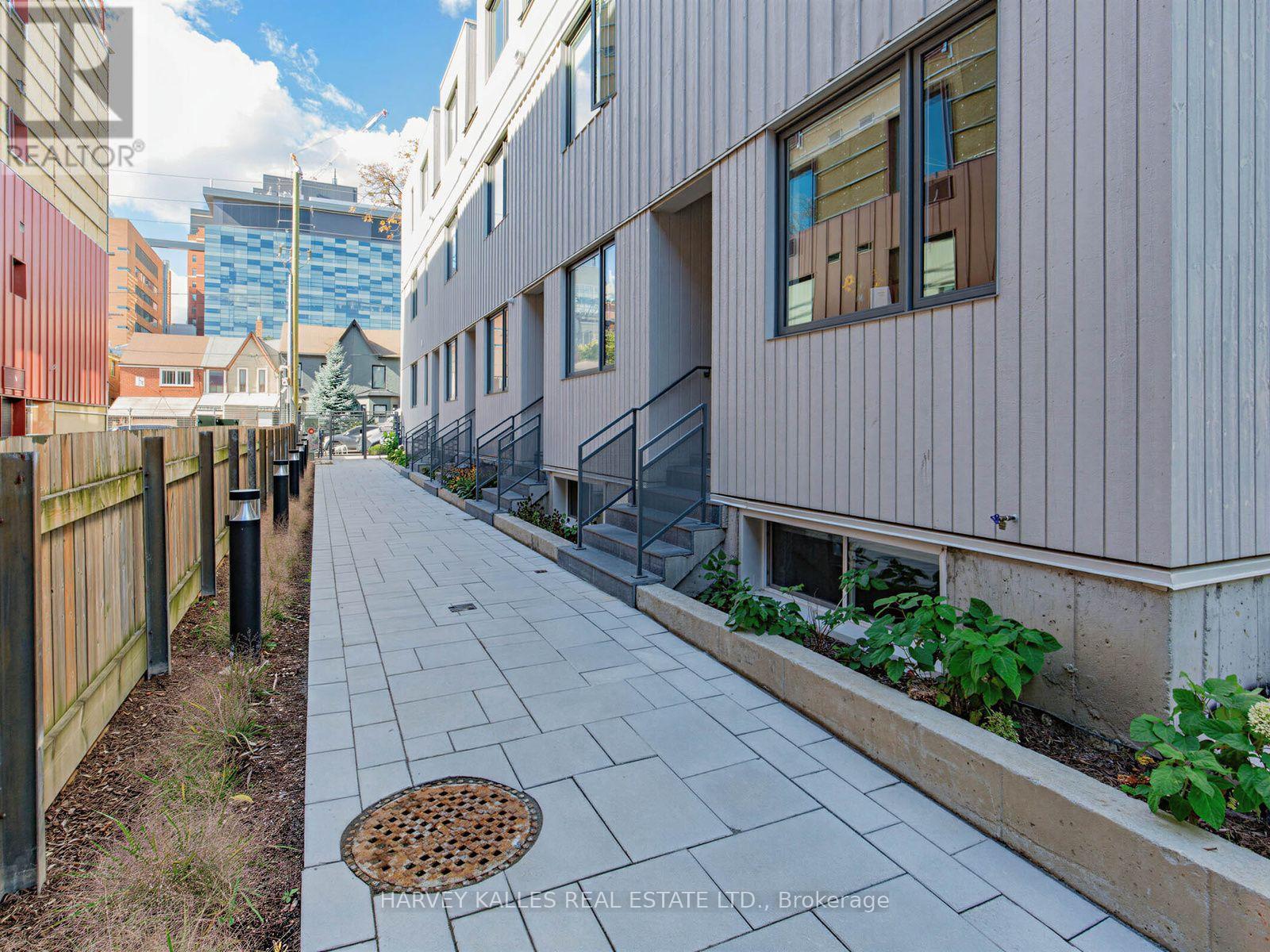 45 Bellevue Avenue — photo 32