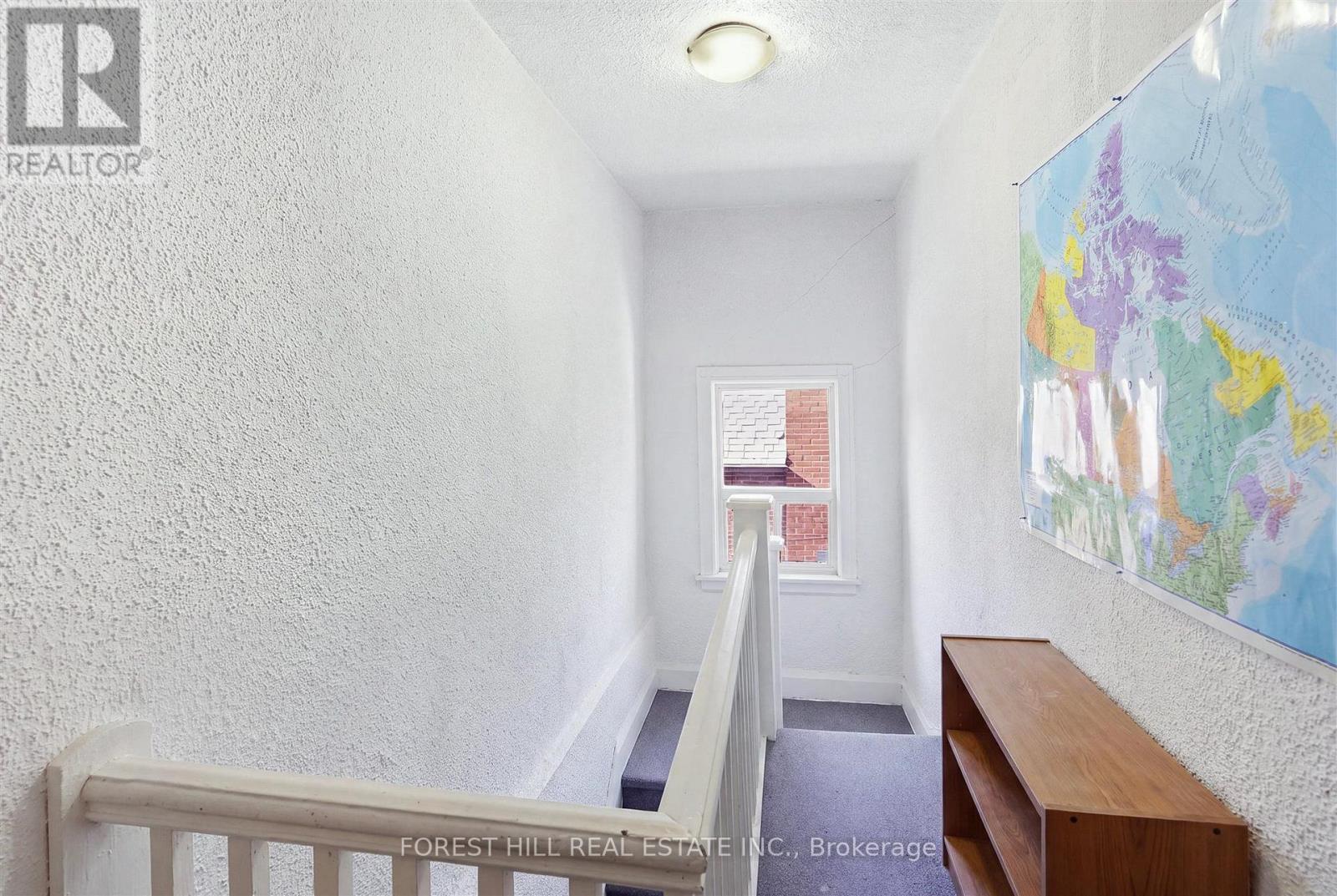1070 Avenue Road — photo 30