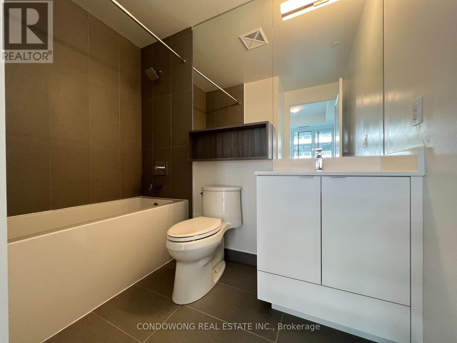135 Lower Sherbourne Street — photo 16