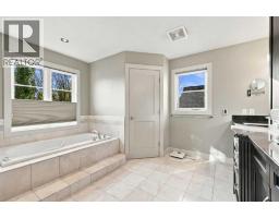 1727 Westmount Road Nw, Calgary, AB T2N3M4 Photo 32