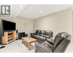 1727 Westmount Road Nw, Calgary, AB T2N3M4 Photo 39