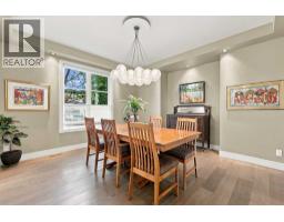 Foyer - 1727 Westmount Road Nw, Calgary, AB T2N3M4 Photo 7