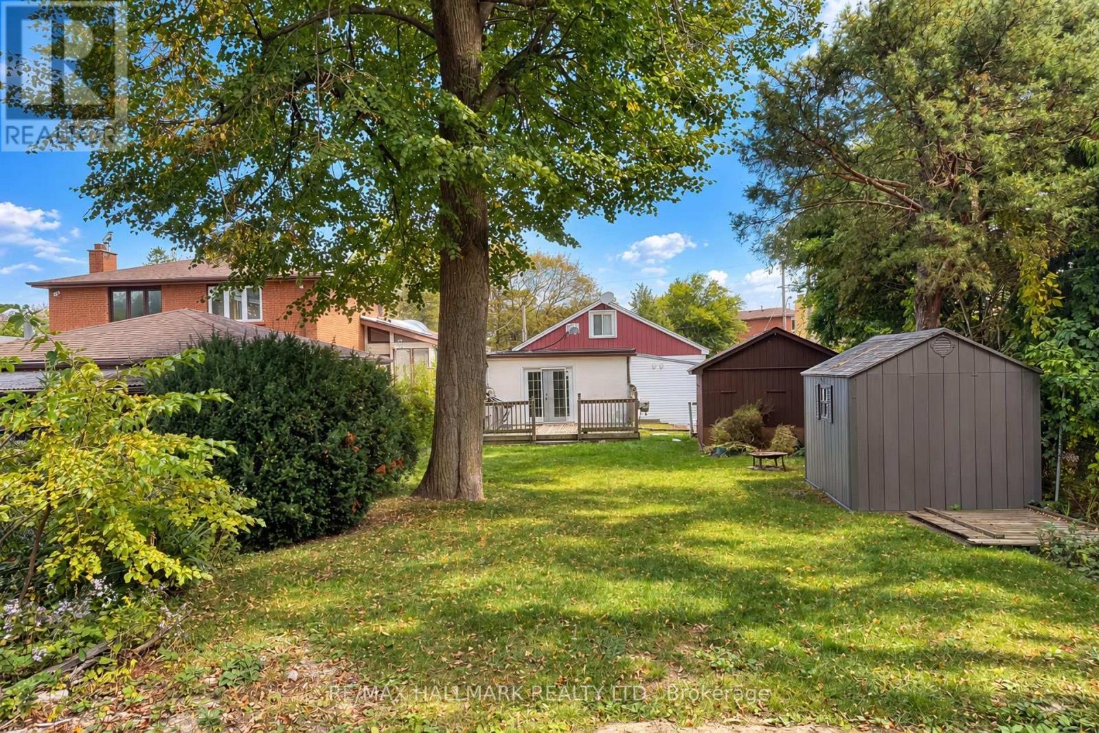14 Saunders Road, Toronto, ON photo 41