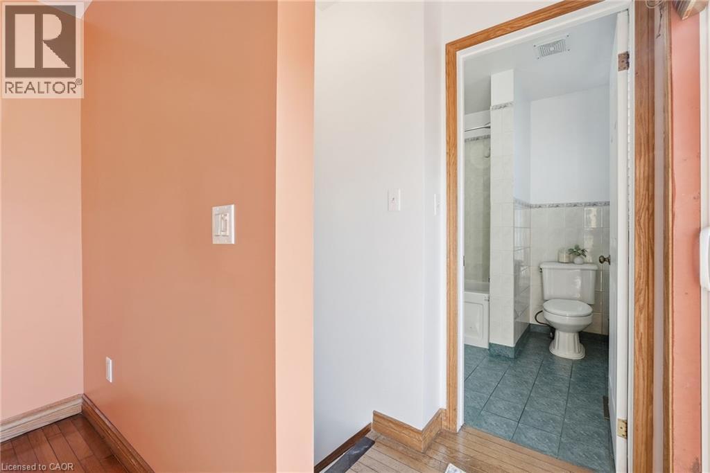 42 Dalhousie Avenue — photo 32