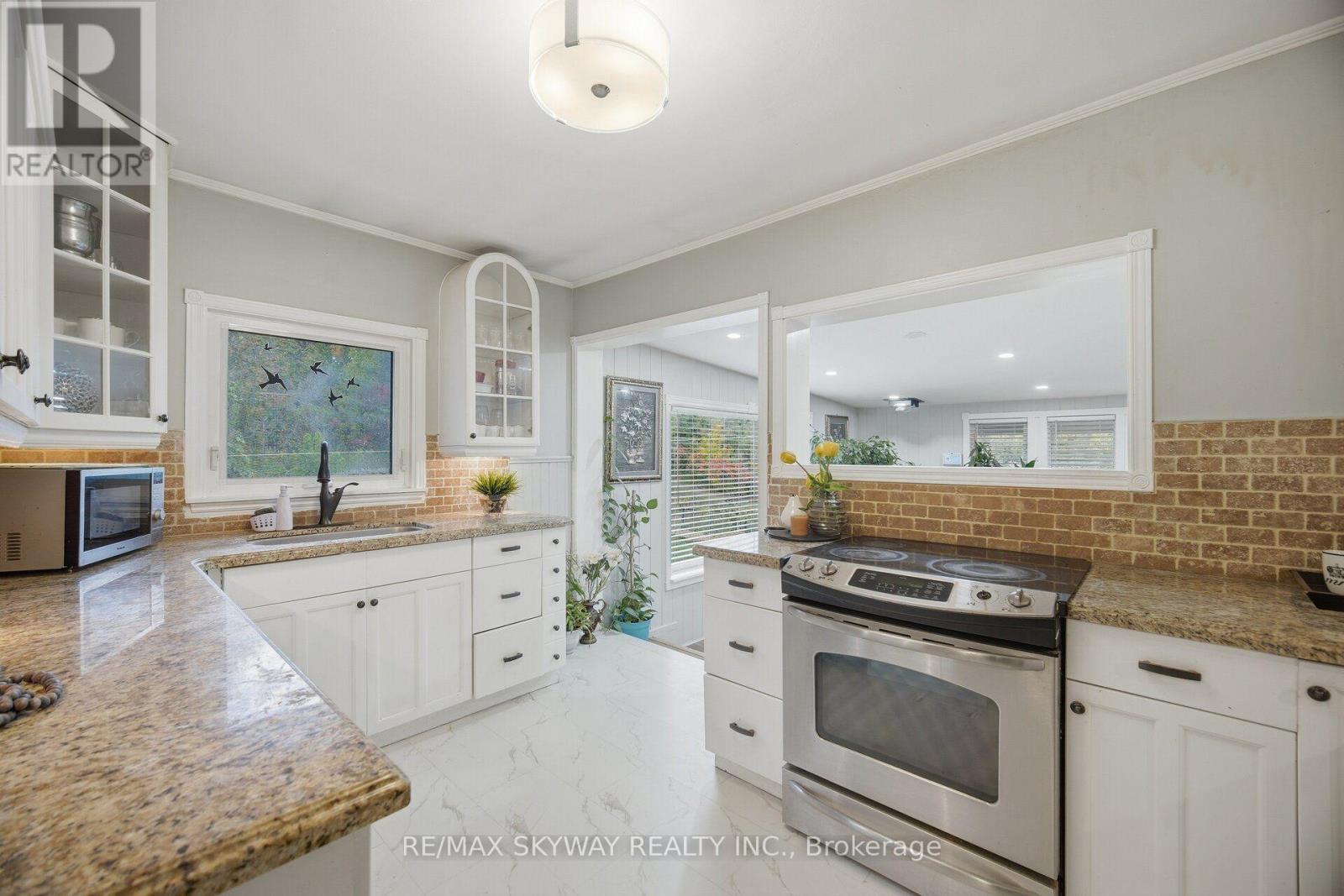9476 Highway 9, Adjala-Tosorontio, ON photo 18