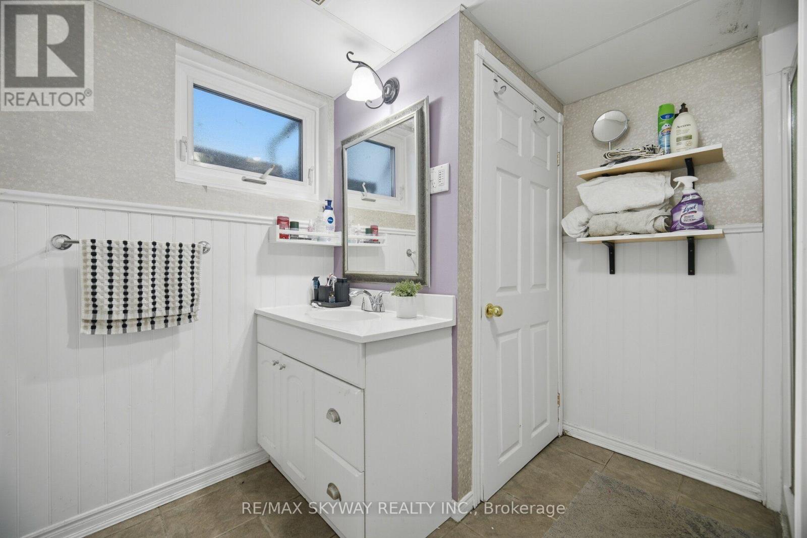 9476 Highway 9, Adjala-Tosorontio, ON photo 45