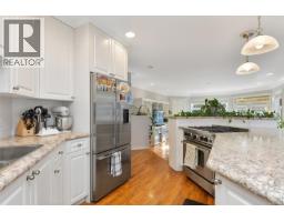 Bedroom - 225 Kingston St, Victoria, BC V8V1V5 Photo 13