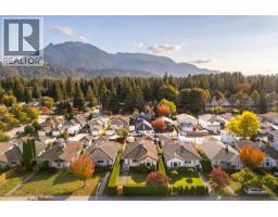 1824 Willow Crescent, Squamish, BC V8B0L9 Photo 34