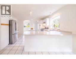 1824 Willow Crescent, Squamish, BC V8B0L9 Photo 12