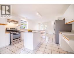 1824 Willow Crescent, Squamish, BC V8B0L9 Photo 9