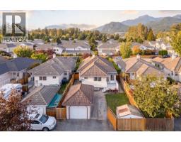 1824 Willow Crescent, Squamish, BC V8B0L9 Photo 35