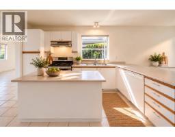 1824 Willow Crescent, Squamish, BC V8B0L9 Photo 7