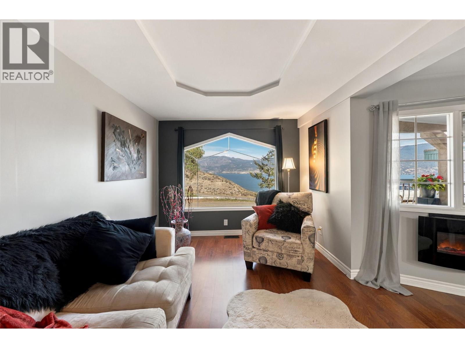 11619 Walters Road Unit# 4, Summerland
