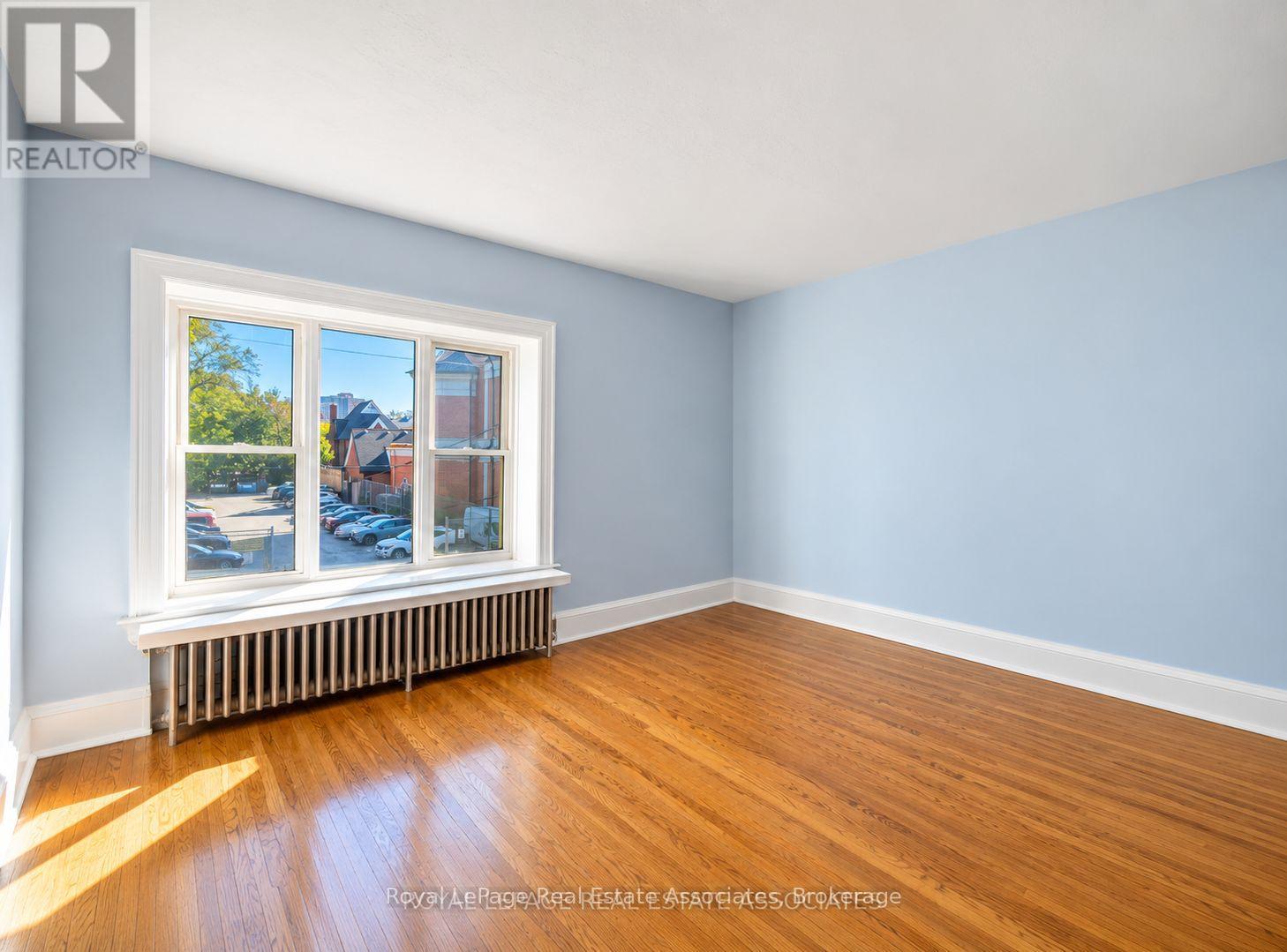 132 Close Avenue, Toronto, ON photo 19