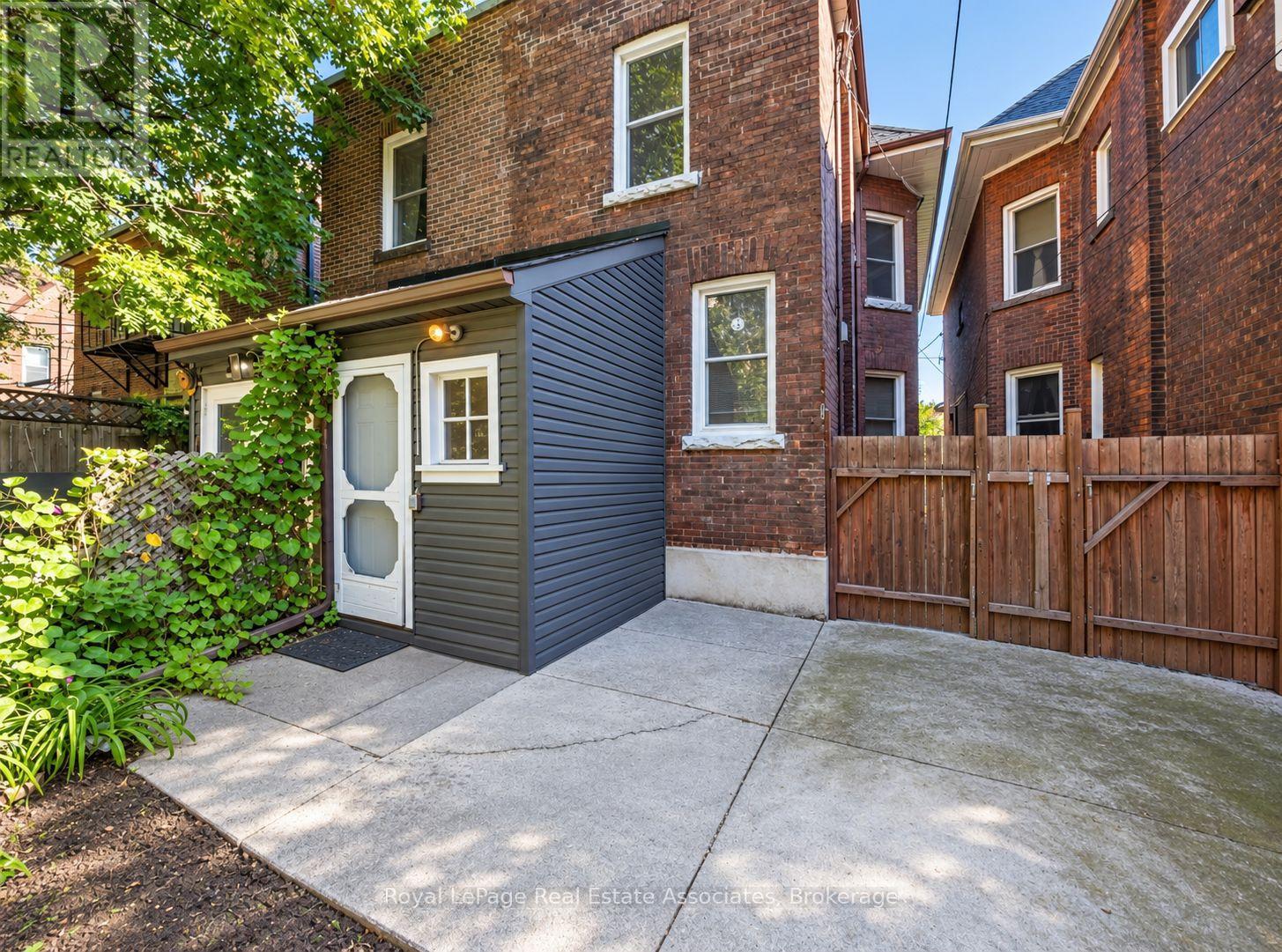 132 Close Avenue, Toronto, ON photo 29