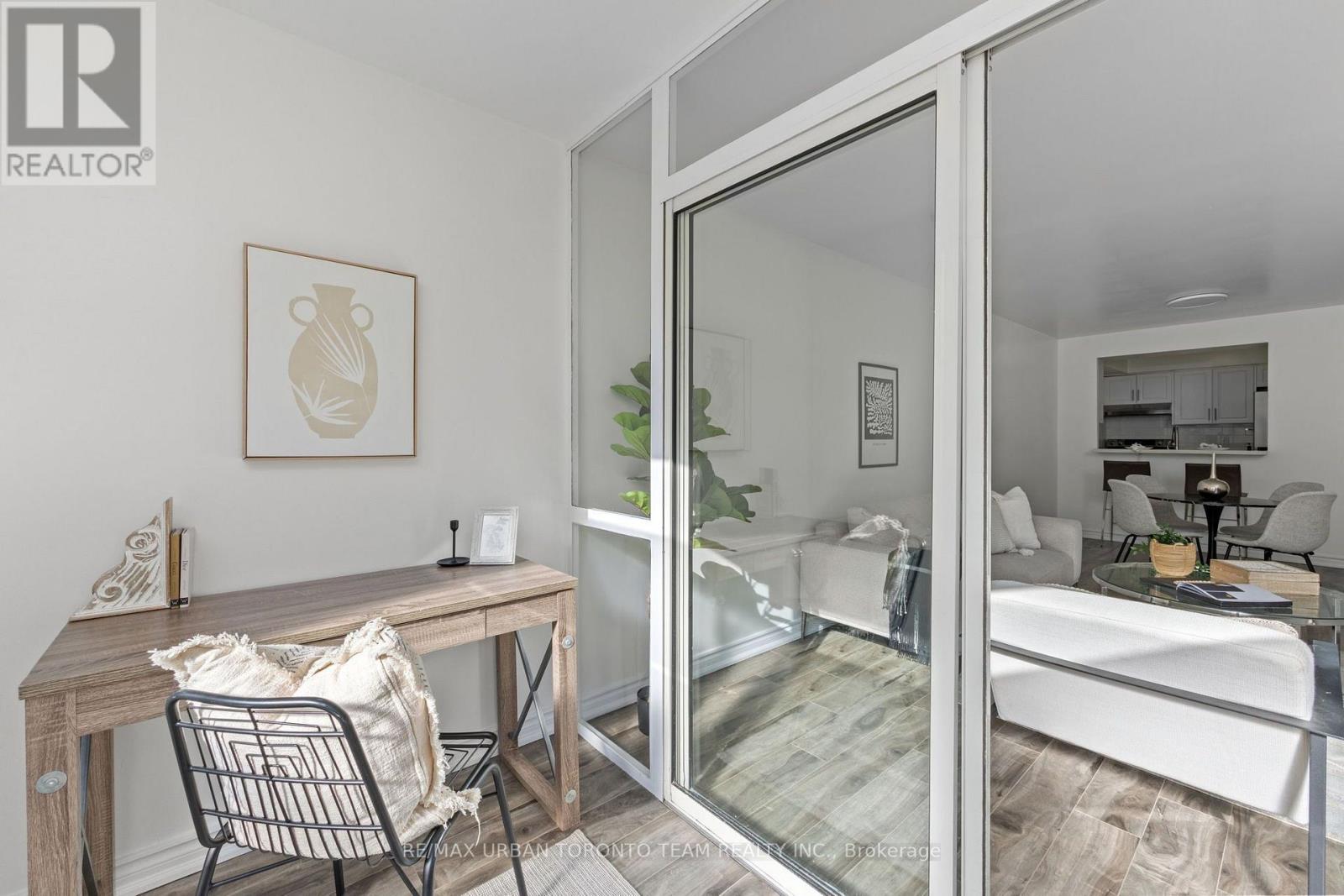 005- 1 Hickory Tree Road, Toronto, ON photo 21