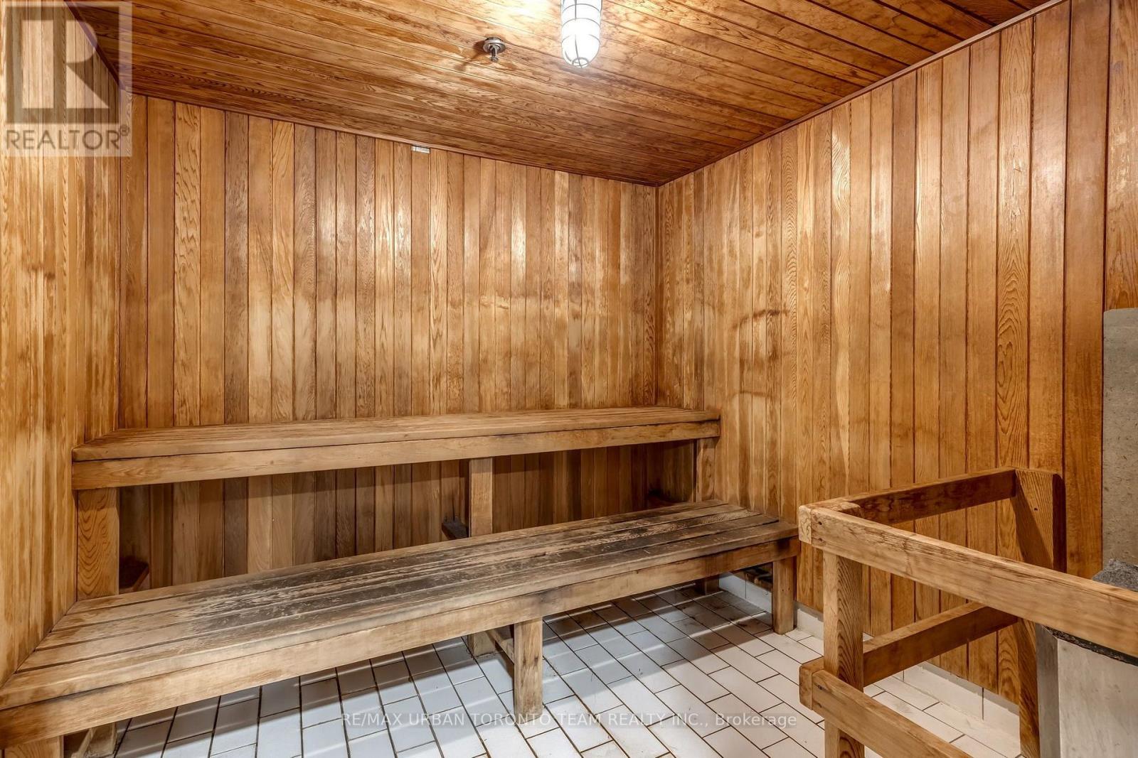 005- 1 Hickory Tree Road, Toronto, ON photo 26