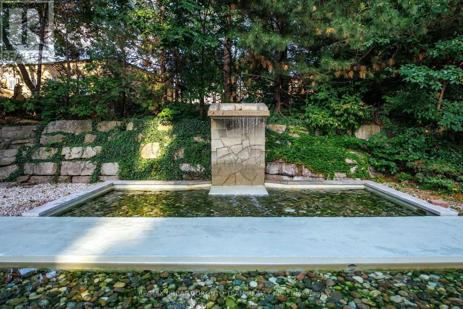 005- 1 Hickory Tree Road, Toronto, ON photo 31