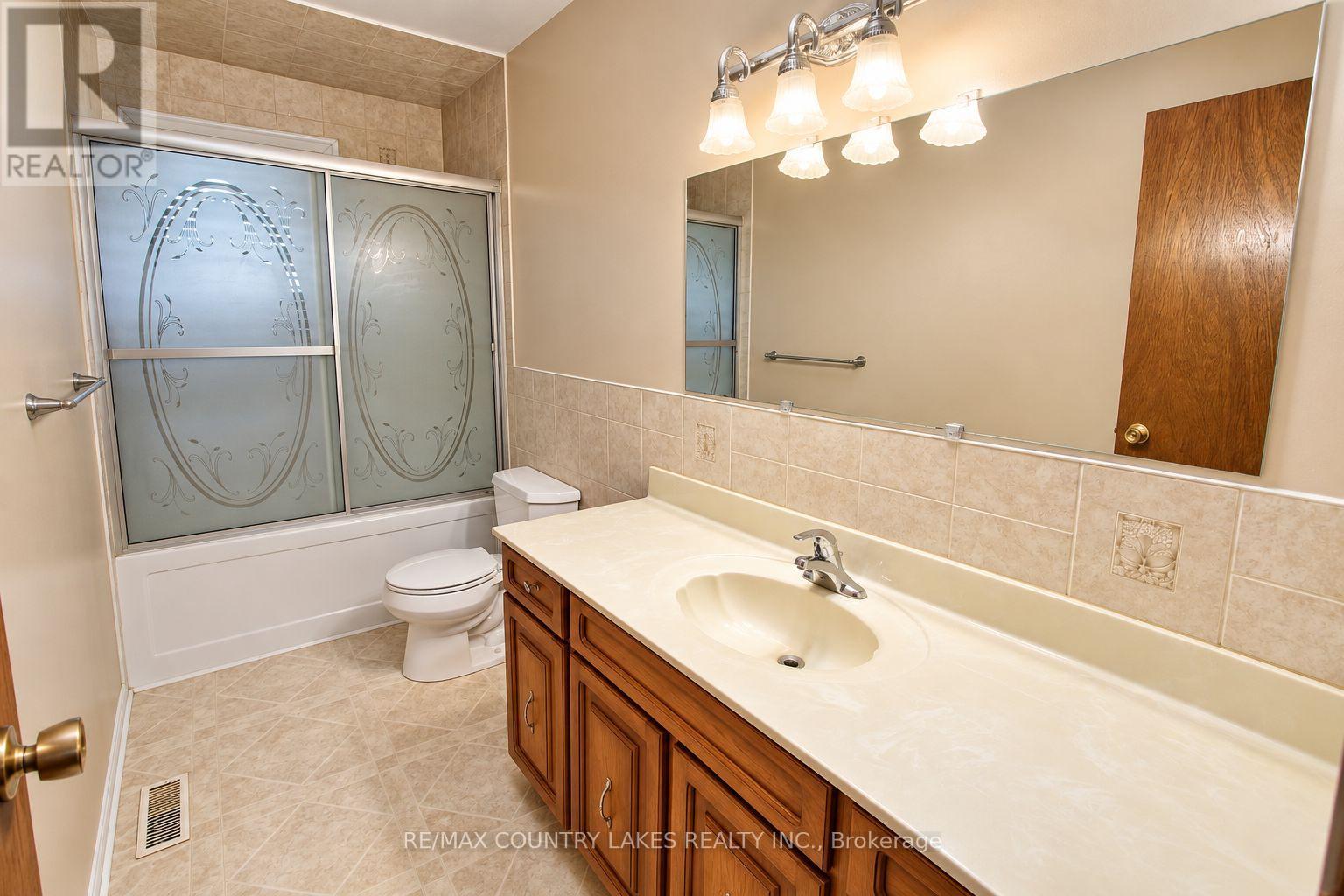 1598 County Rd 46, Kawartha Lakes, ON photo 23