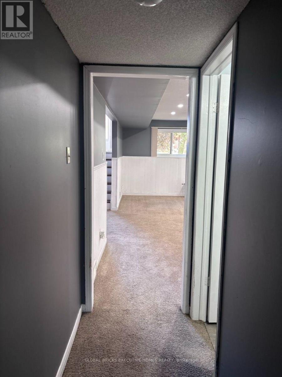 173 Martinet Avenue — photo 17