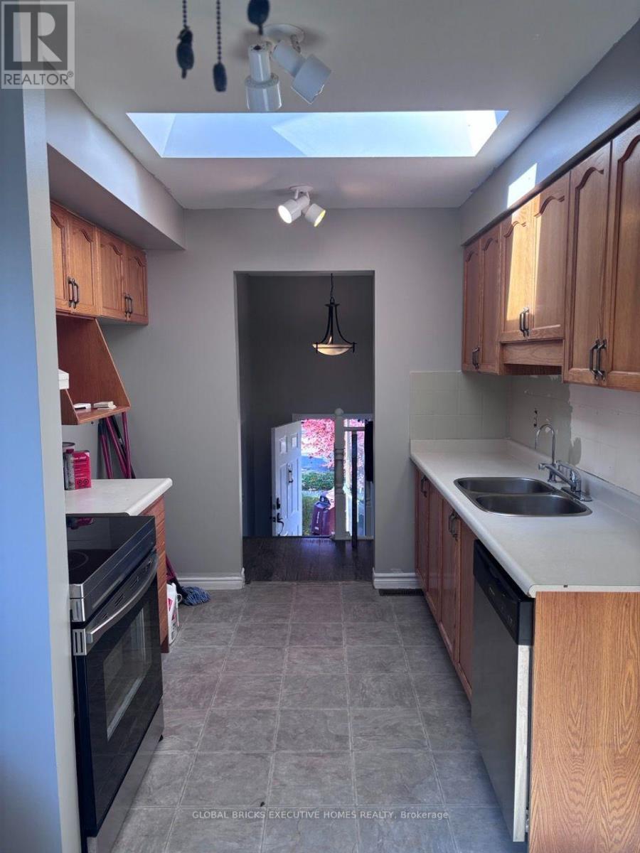 173 MARTINET AVENUE, London East (East I) — photo 4