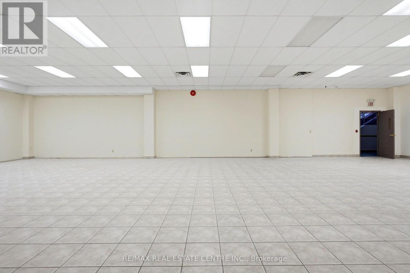 B3 - 45 WYNDHAM STREET N, Guelph (Downtown) — photo 3