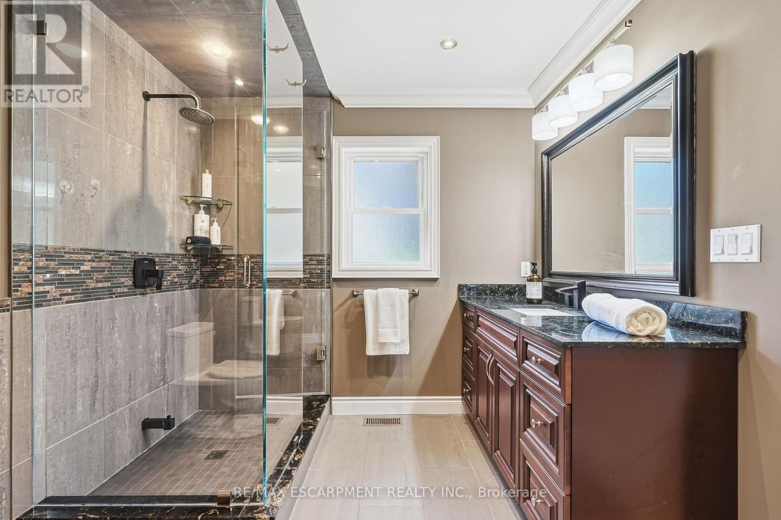 816 ALEXANDER Road, Hamilton, ON photo 24