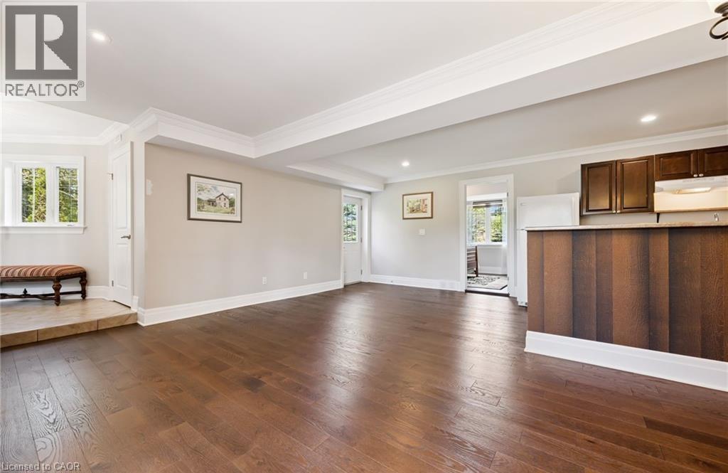 2073 Maplewood Road — photo 29