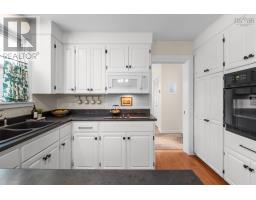110 Skyway Drive, Wolfville, NS B4P1S4 Photo 14
