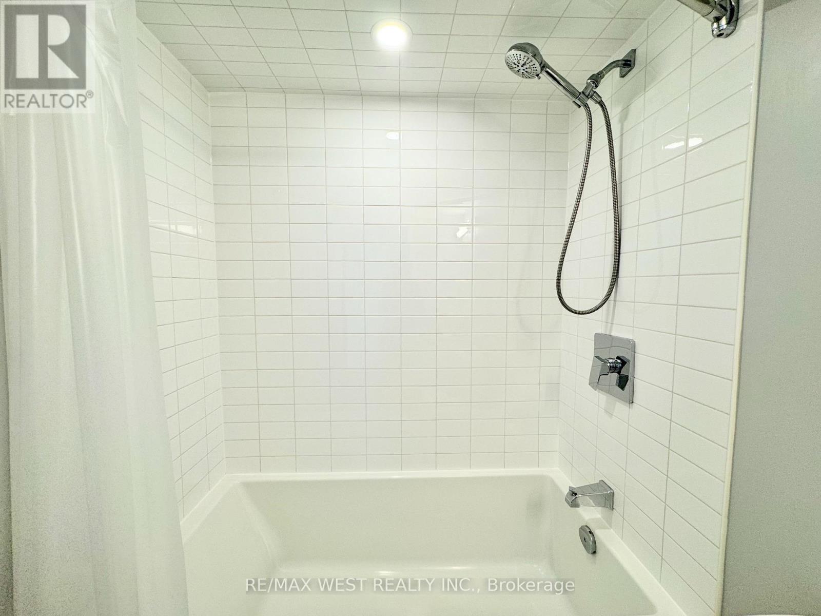 38 Monte Kwinter Court — photo 14