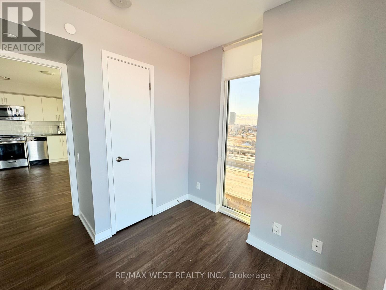 38 Monte Kwinter Court — photo 7