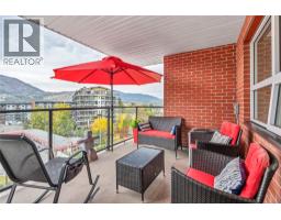 Kitchen - 3346 Skaha Lake Road Unit# 704, Penticton, BC V2A0H6 Photo 7