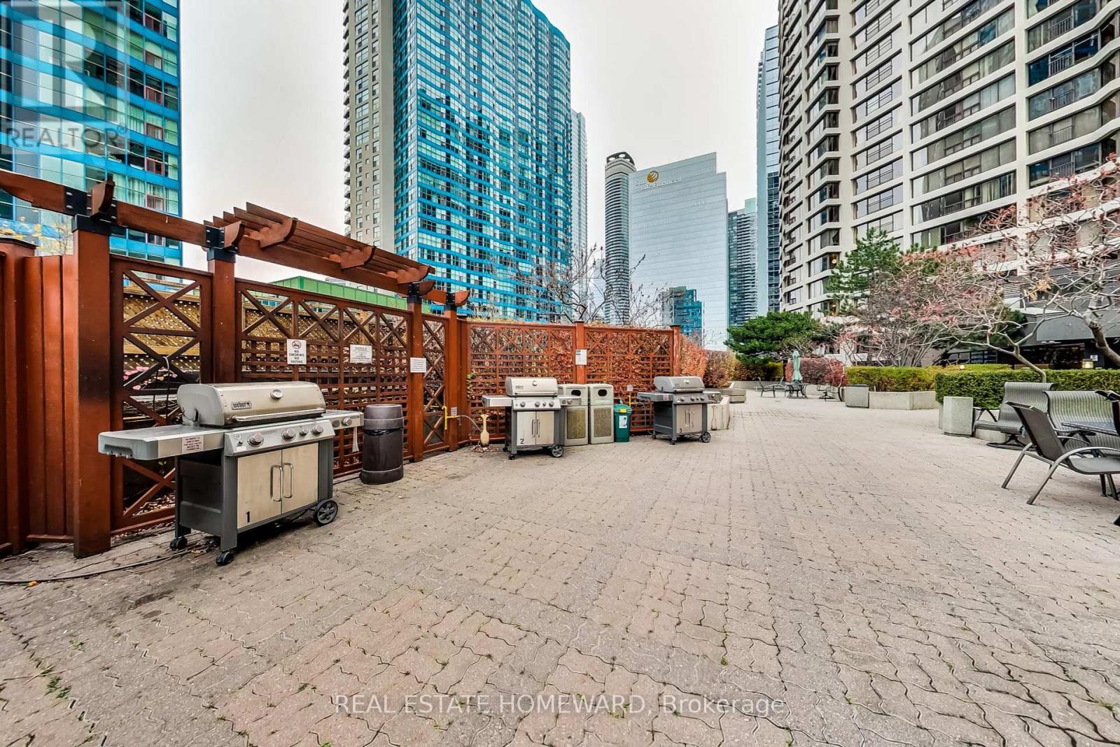 55 Harbour Square — photo 35