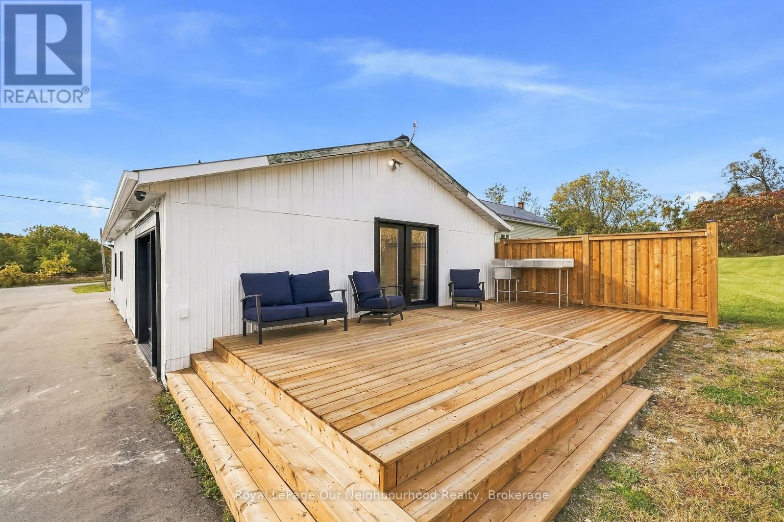 3543 Harwood Road — photo 33