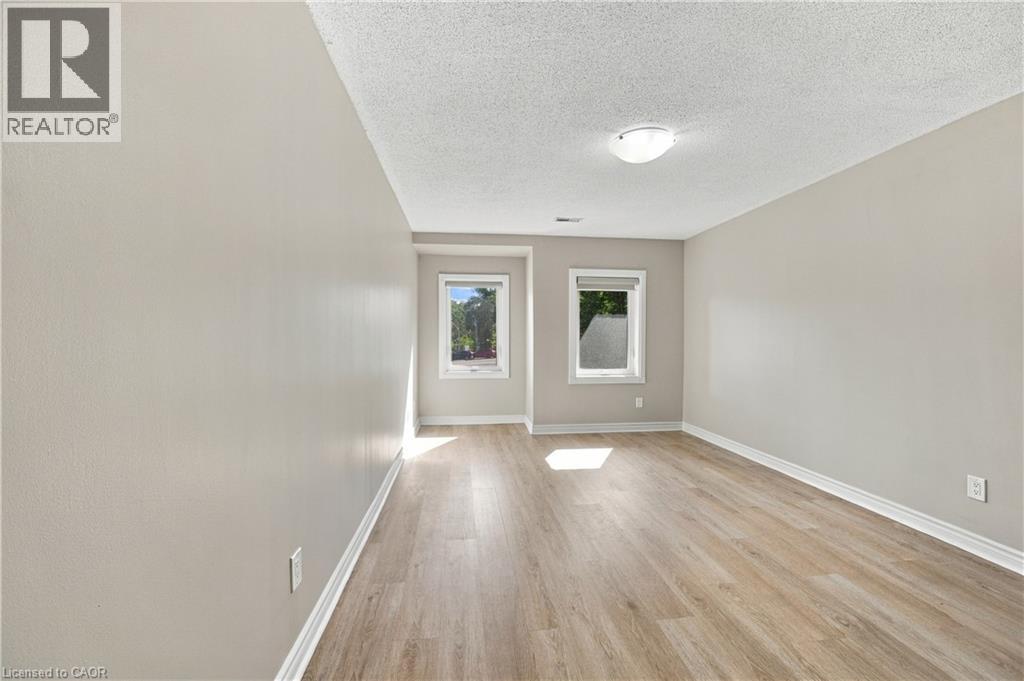 469 Wilson Street East — photo 21