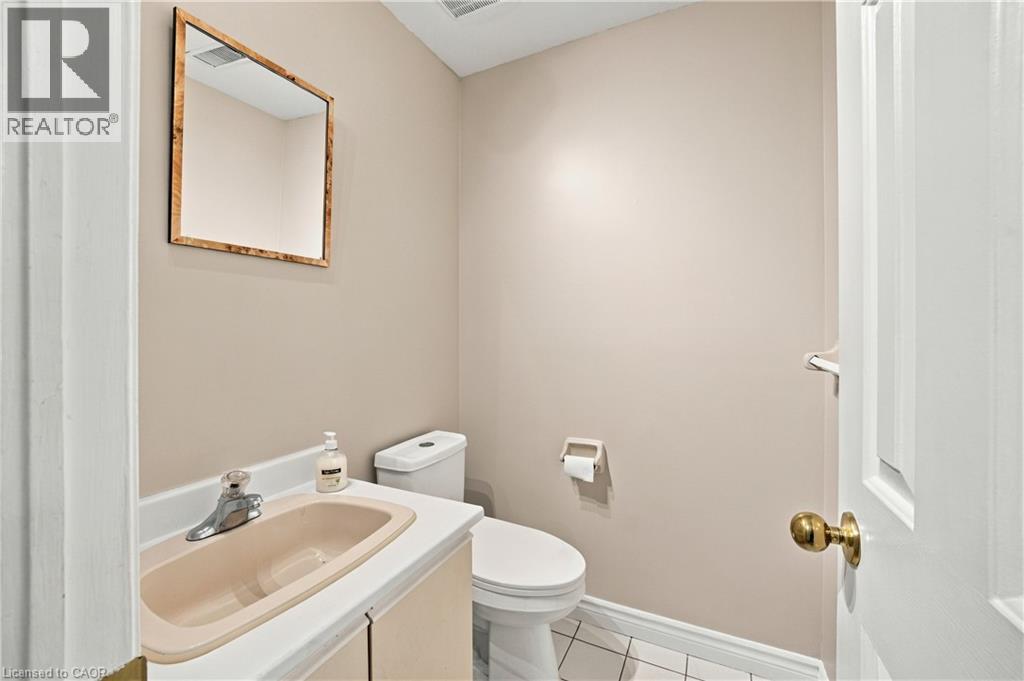 469 Wilson Street East — photo 25