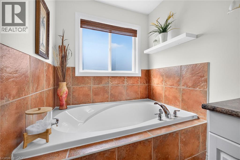 54 Vinifera Drive — photo 22